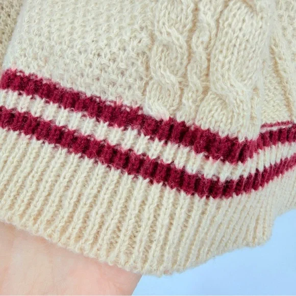 Hand Knitted Beige Cardigan With Red Stars Over Sized Medium - Picture 7 of 7